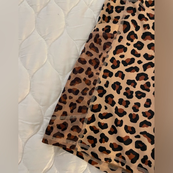 Fabletics Leopard Bike Shorts - Sz L, GUC - Picture 7 of 15